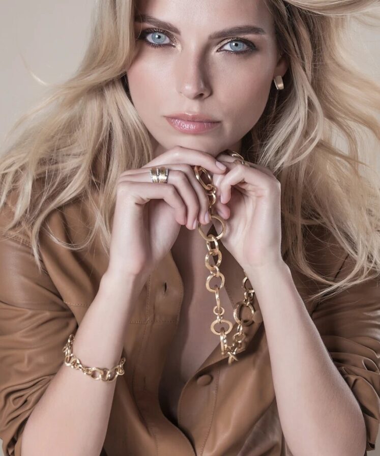 Alternative view of Anello Marco Bicego Lucia AB611 B2 YW