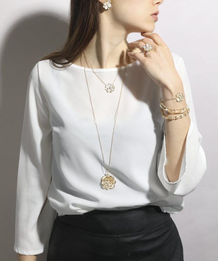 Alternative view of Bracciale Marco Bicego Petali BB2502 B Y