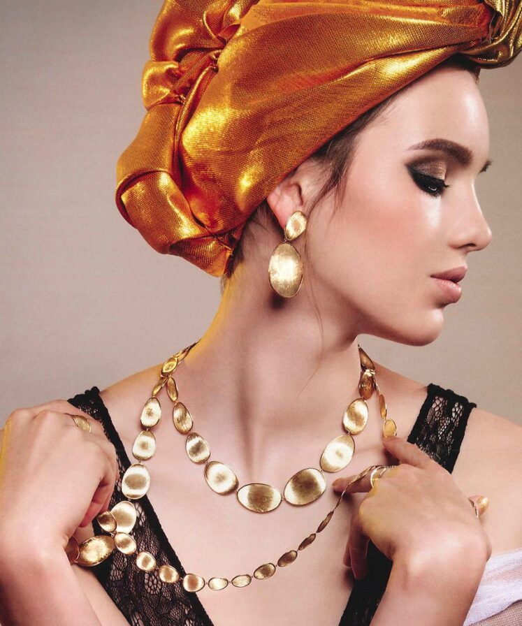 Alternative view of Collana Marco Bicego Lunaria CB1885 Y