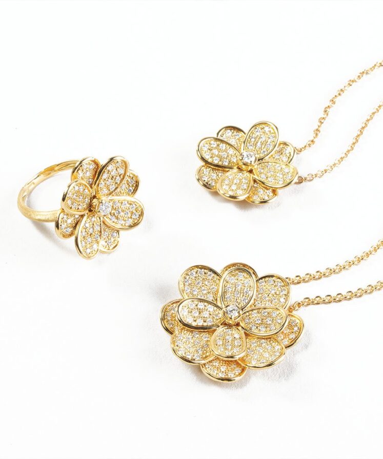 Alternative view of Pendente Marco Bicego Petali CB2434 B6 Y