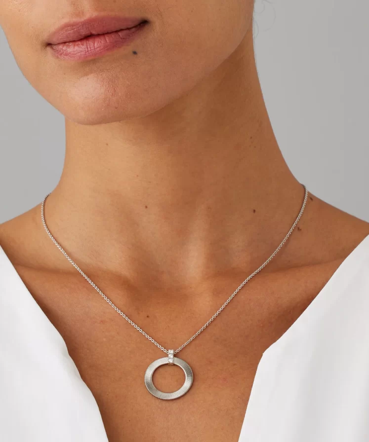 Cg797bw01 0775 2048x